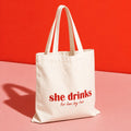 תיק she drinks